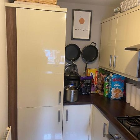 Comfy Double Bedroom In Greater مانشستر المظهر الخارجي الصورة