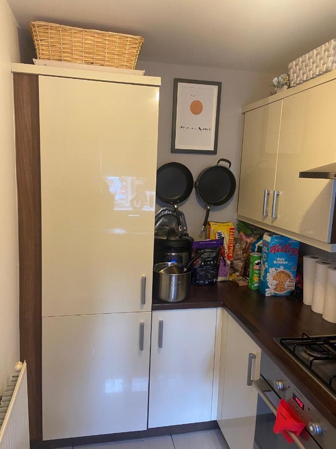 Comfy Double Bedroom In Greater مانشستر المظهر الخارجي الصورة